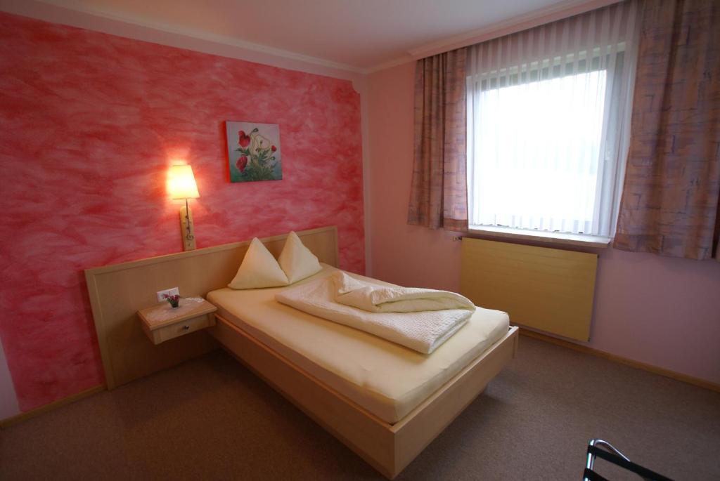 Gasthof Hotel Zur Post Ferlach Extérieur photo