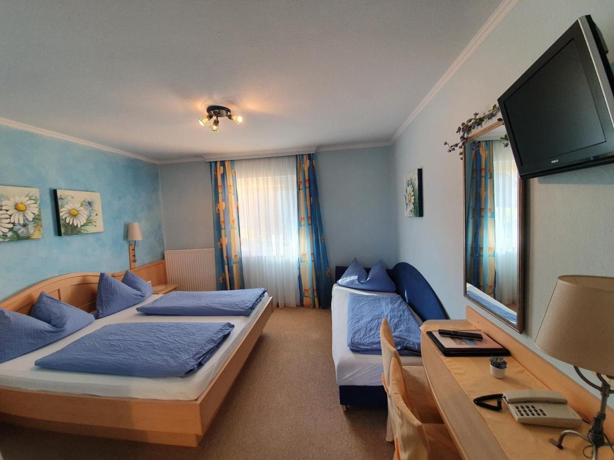 Gasthof Hotel Zur Post Ferlach Extérieur photo